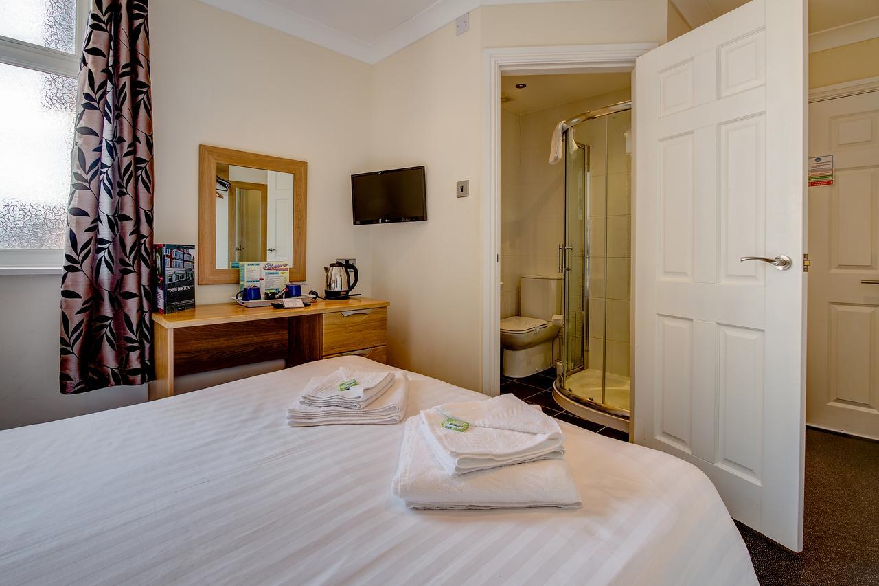New Boston Guest Accommodation Флийтуд Екстериор снимка